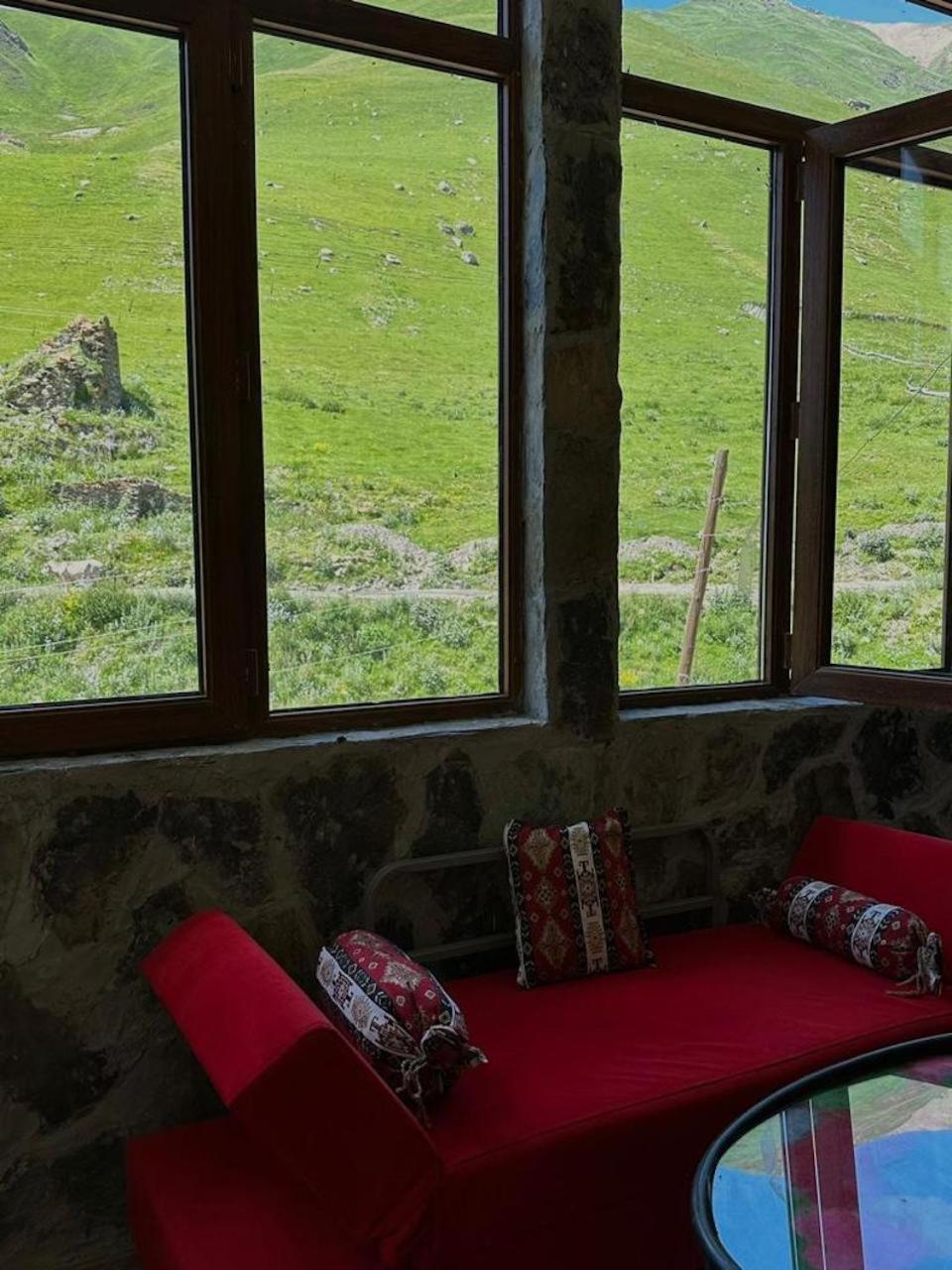 Nanila Hotel Ushguli Exterior foto